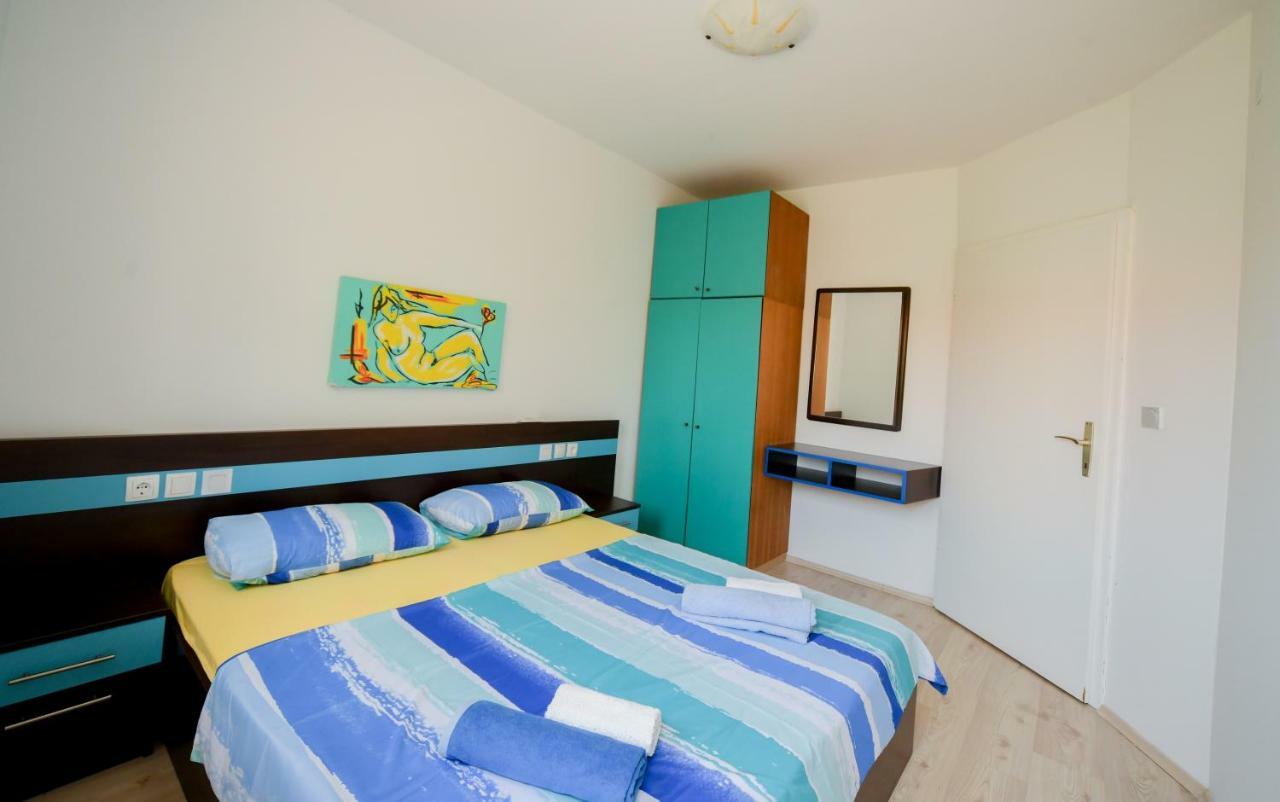 Apartments Dvori Новаля Екстер'єр фото